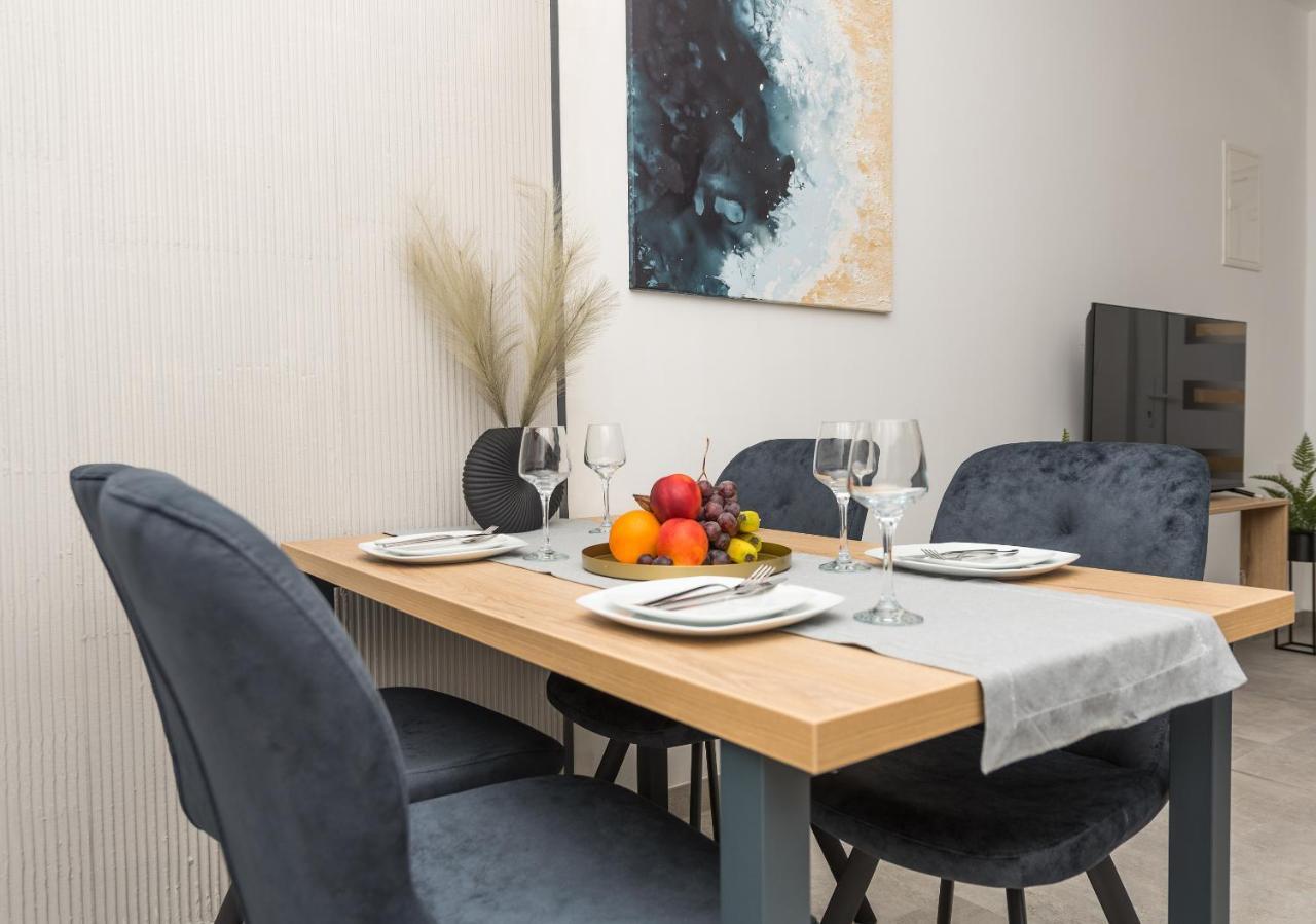 מאקרסקה Apartments Niko מראה חיצוני תמונה