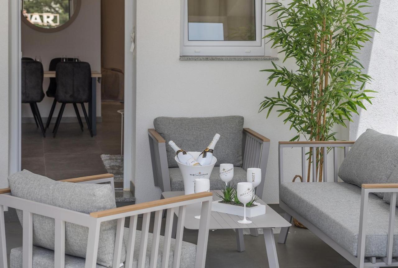 מאקרסקה Apartments Niko מראה חיצוני תמונה