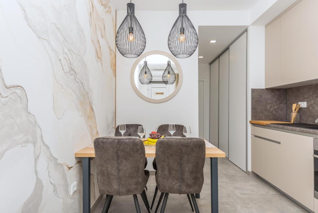 מאקרסקה Apartments Niko מראה חיצוני תמונה