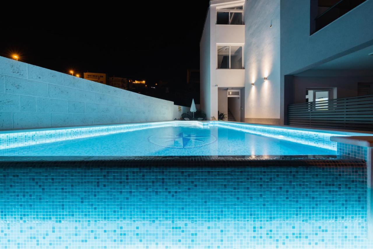מאקרסקה Apartments Niko מראה חיצוני תמונה