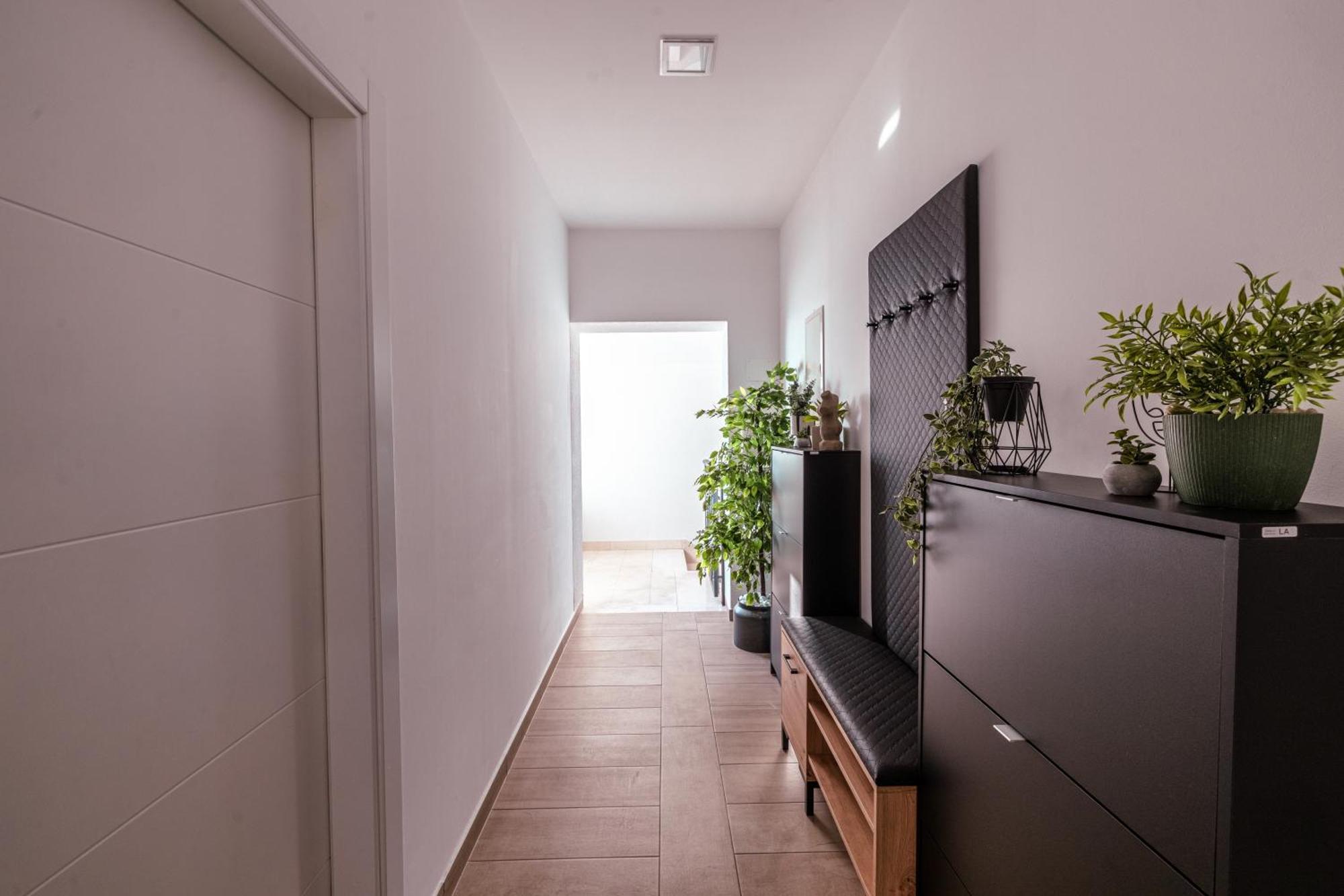 מאקרסקה Apartments Niko מראה חיצוני תמונה